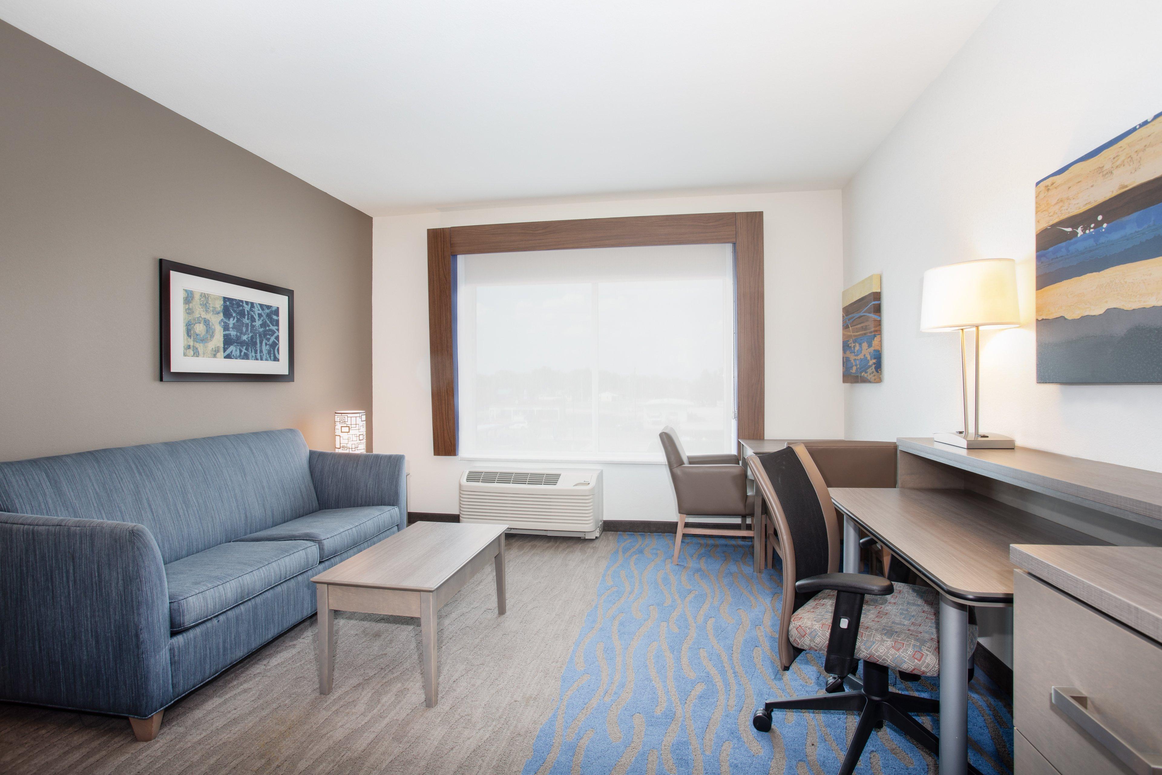 Holiday Inn Express & Suites Great Bend By Ihg Ngoại thất bức ảnh